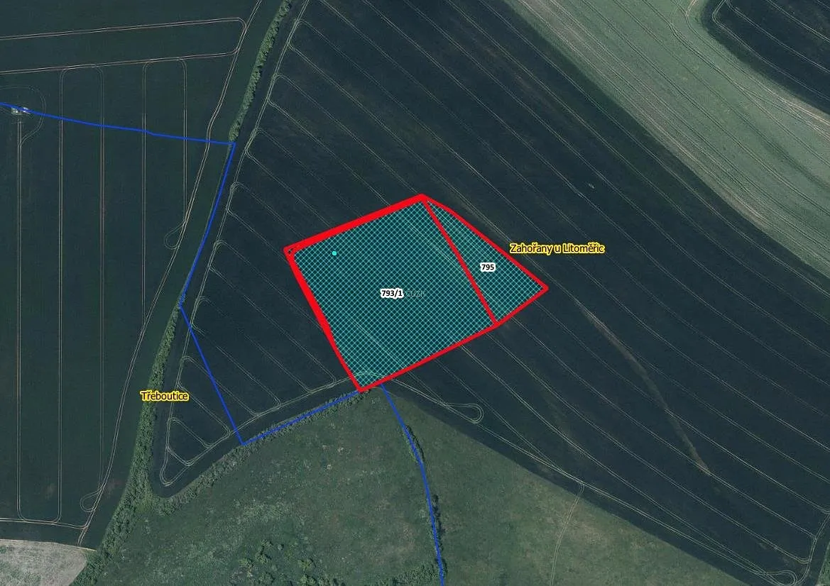 Prodej podílu 1/3 pole 7187 m²